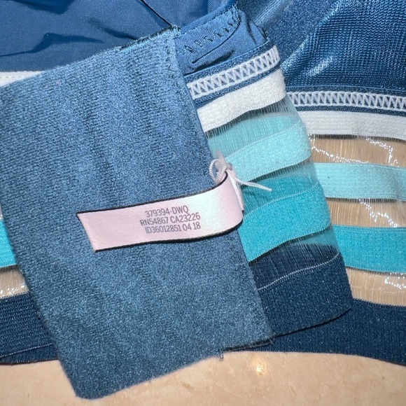 VS PINK Tshirt Demi Lined Bra Blue Striped Size 32 D - Picture 3 of 5